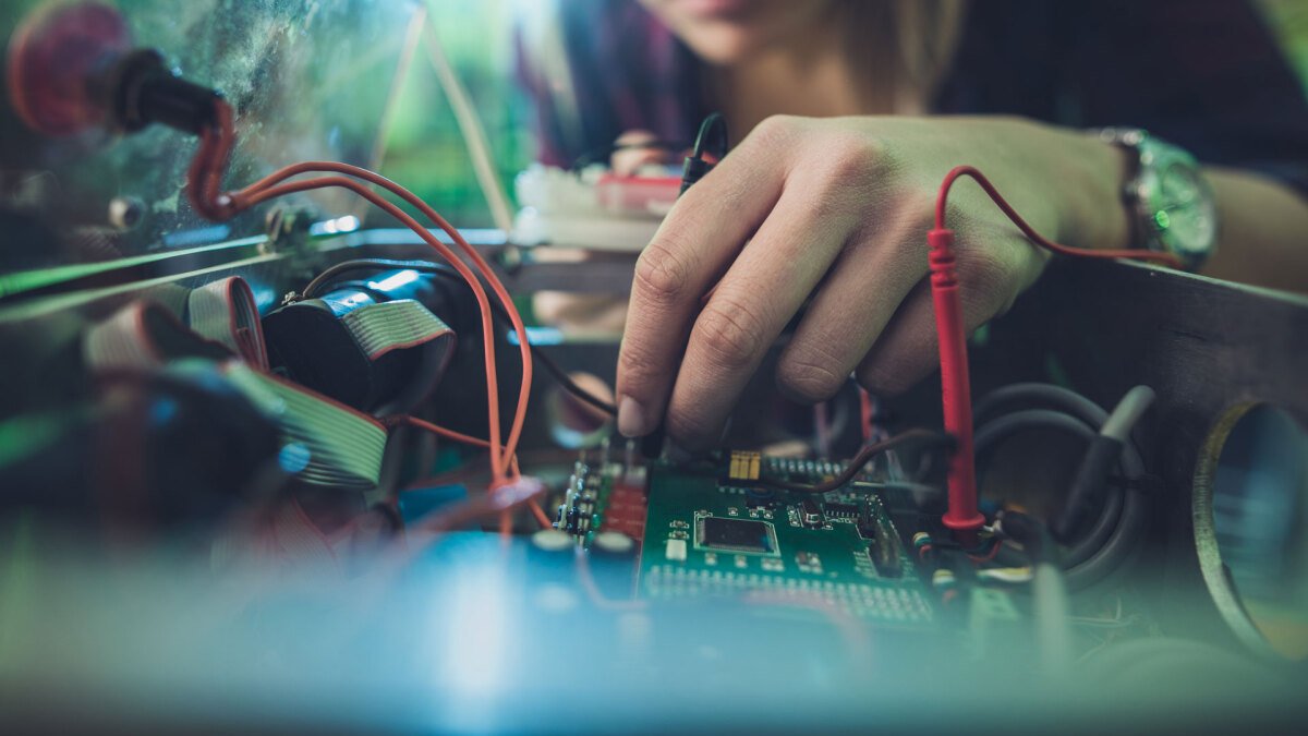 India’s tech business wants to supply ‘hybrid mannequin’ to retain ladies employees_ Survey